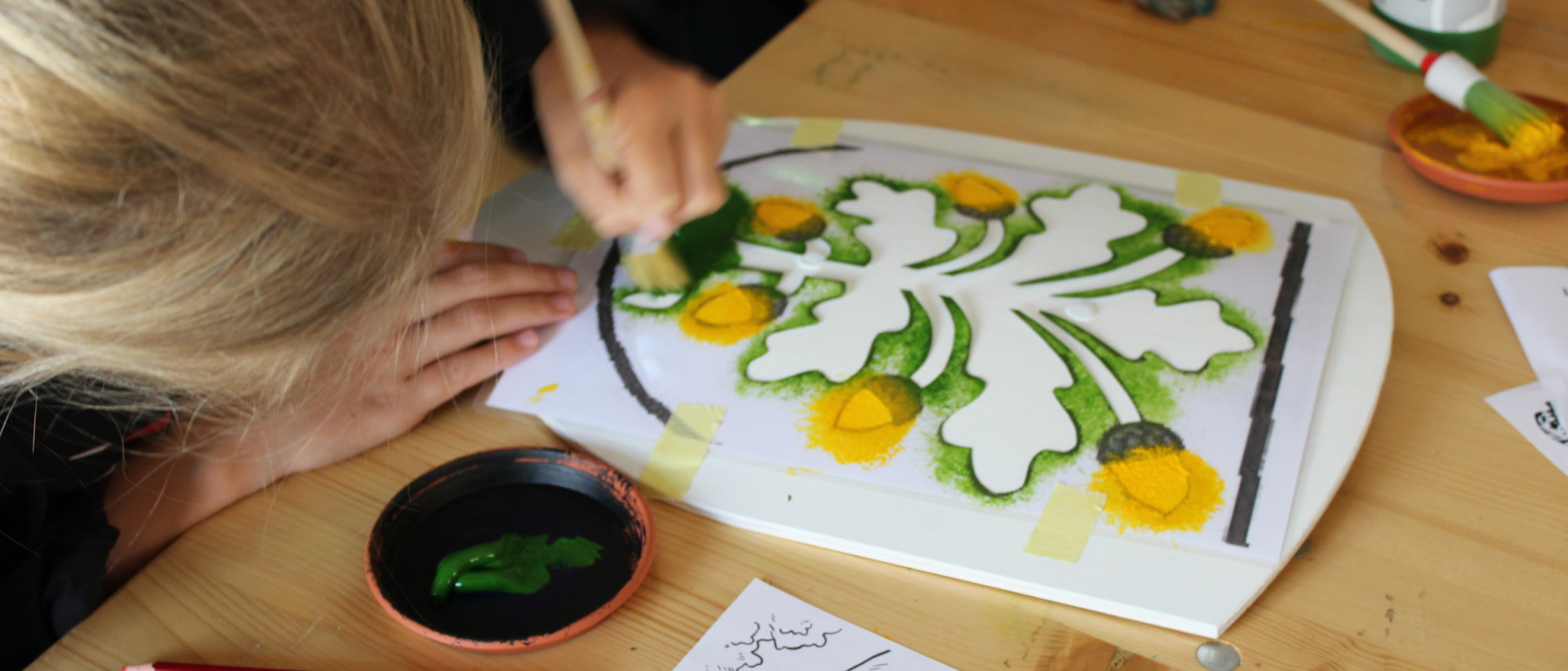 Kinderworkshop Ritterschilde bemalen
